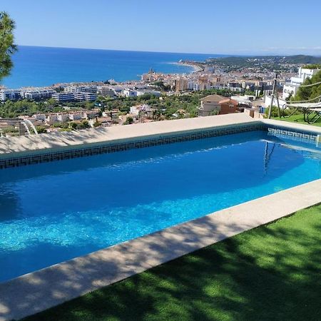 The Villa Sunlight Sitges Bagian luar foto