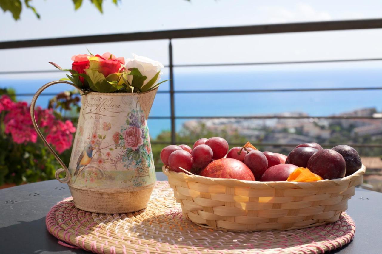 The Villa Sunlight Sitges Bagian luar foto
